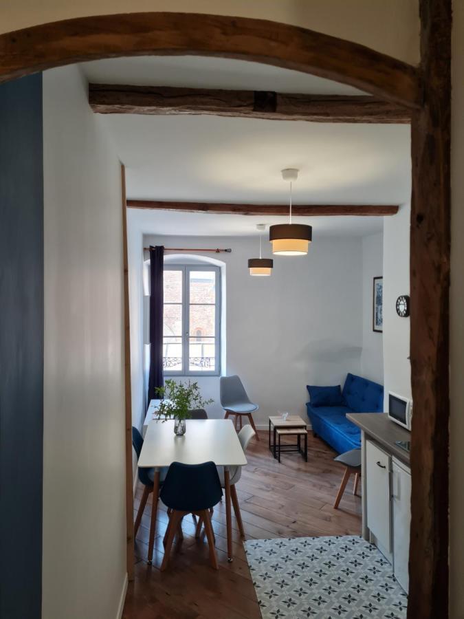 Triplex Avec Vue Sur Place Du Centre Historique. Apartment Foix